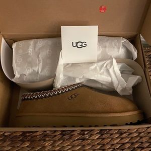 UGG Slip-ons